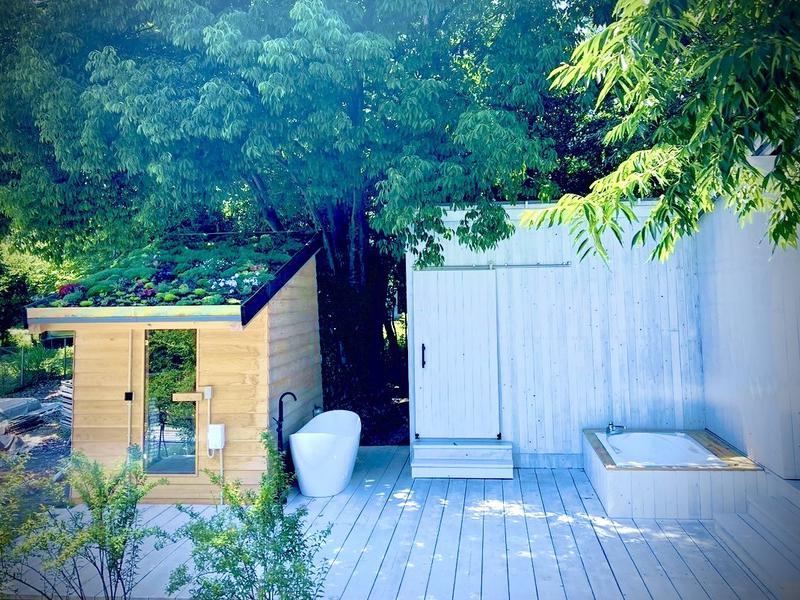 琵琶湖でテントサウナatワニベース 貸切サウナ&BBQ&ジャグジー