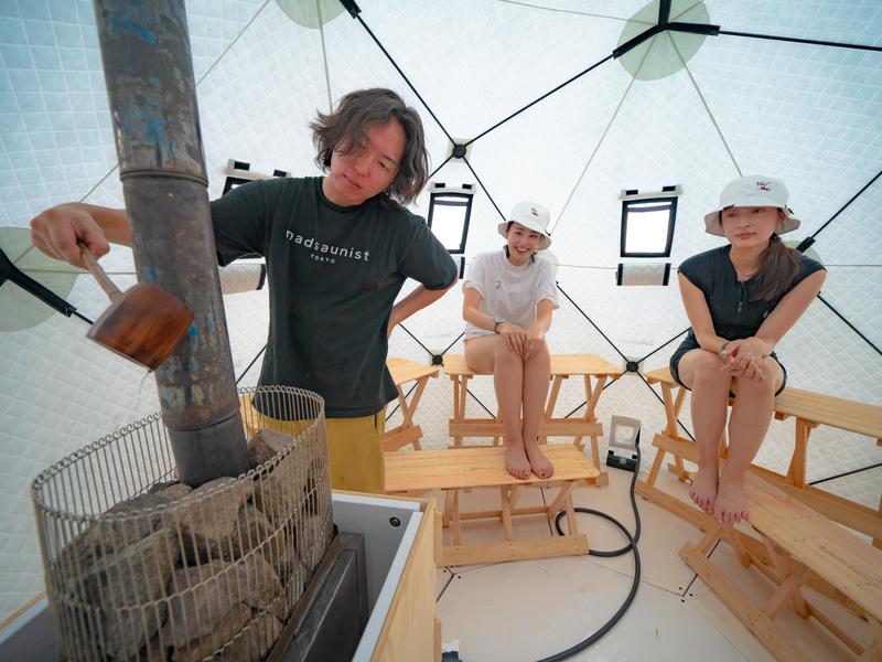 アクアイグニス淡路島 テントサウナ室内