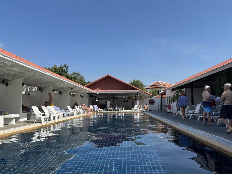 Jomtien Sauna プール