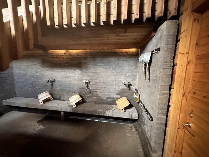 Lonnan sauna 1階の洗い場