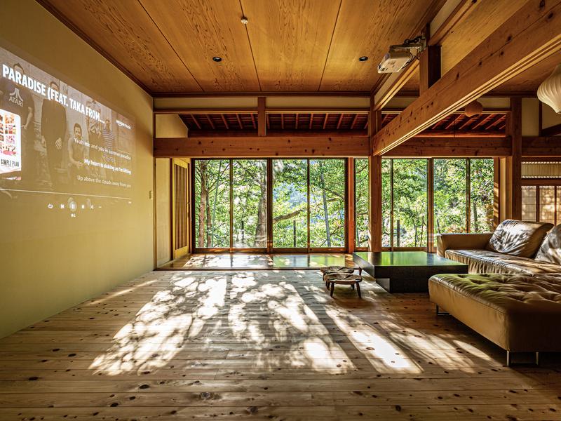 うわの空 -chahana sauna- guest room- 山の静けさに身をゆだねる一日一組限定の隠れ家。