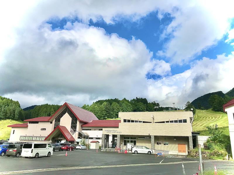 丸沼高原センターステーション座禅温泉 右の建物2階が外気浴テラスになっている