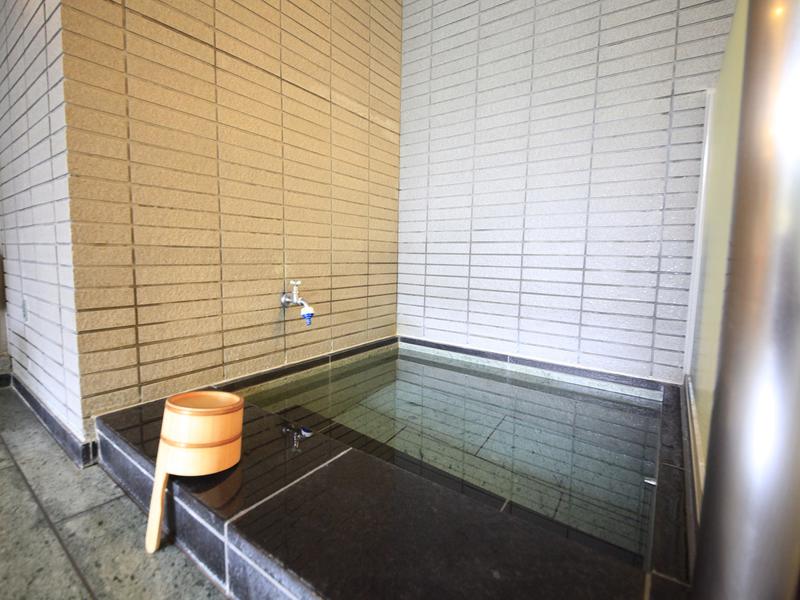 ゆとりろ熱海/ゆとりろグランピングガーデン熱海伊豆山 大浴場内の水風呂