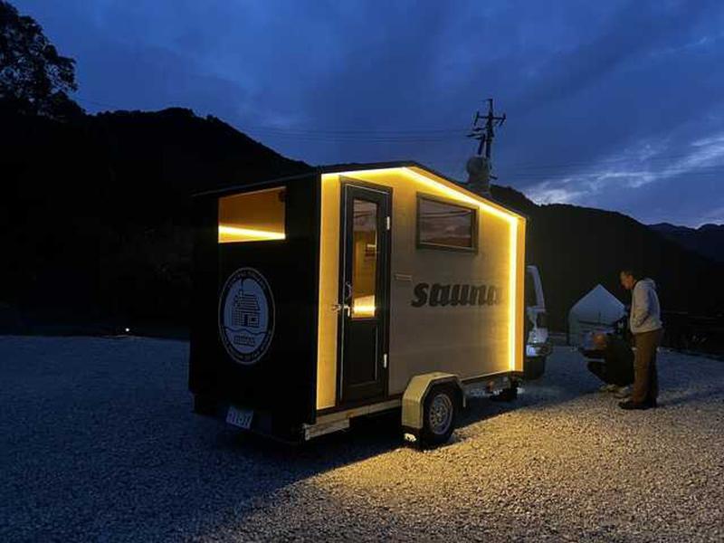 海が見える段々畑のキャンプ場ミノレ 夜もまた雰囲気抜群！鹿の鳴き声が聞こえることも♪