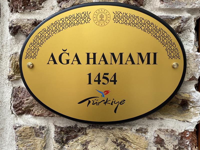 Ağa Hamamı 看板