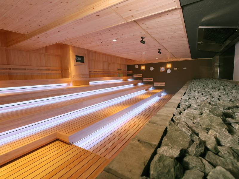 花園温泉 sauna kukka 80名収容大型展望サウナ　「サウナクッカ」