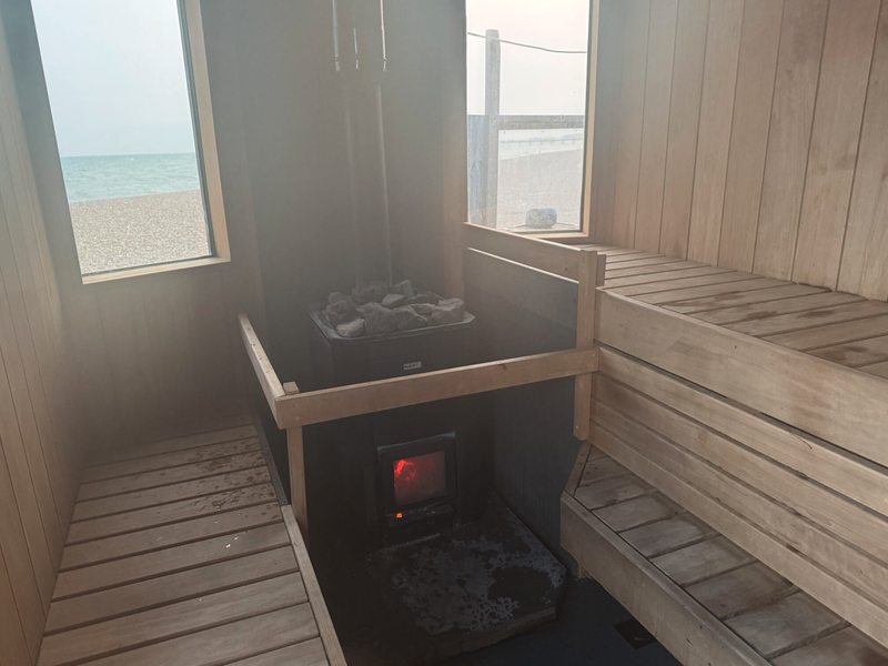 Beach Box Spa 新しいコンテナサウナのストーブ