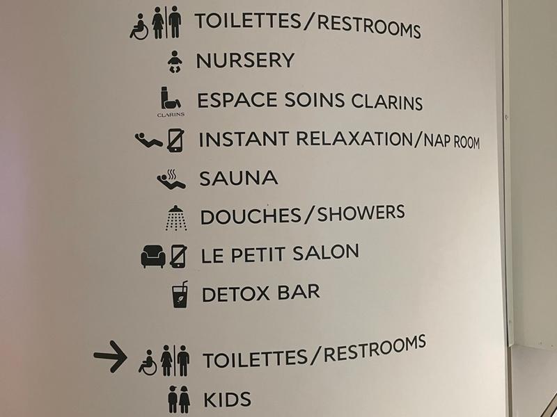 Air France Lounge 2E - Hall L シャワーの案内