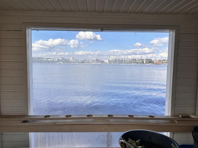 Saunalautta Jyväskylä 窓からの景色
