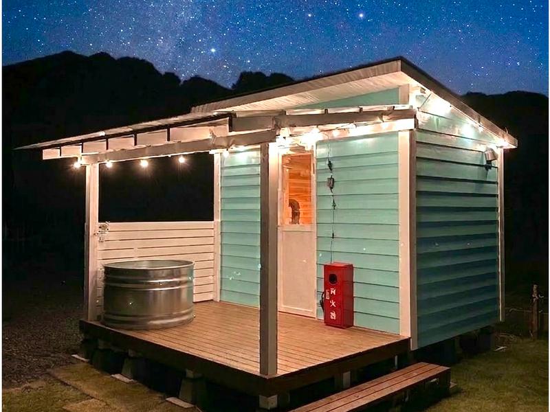 ウミカグのお宿 星景観測で有名な雀島の近くにある施設。