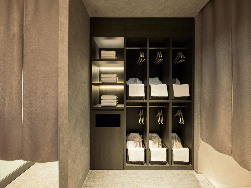 FAV LUX 長崎 更衣室