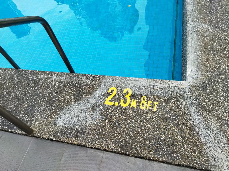 コンコルド ホテル クアラ ルンプール プール水深230cm