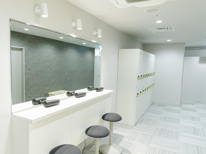 BODY IYASU 岡山駅前 ロッカールーム