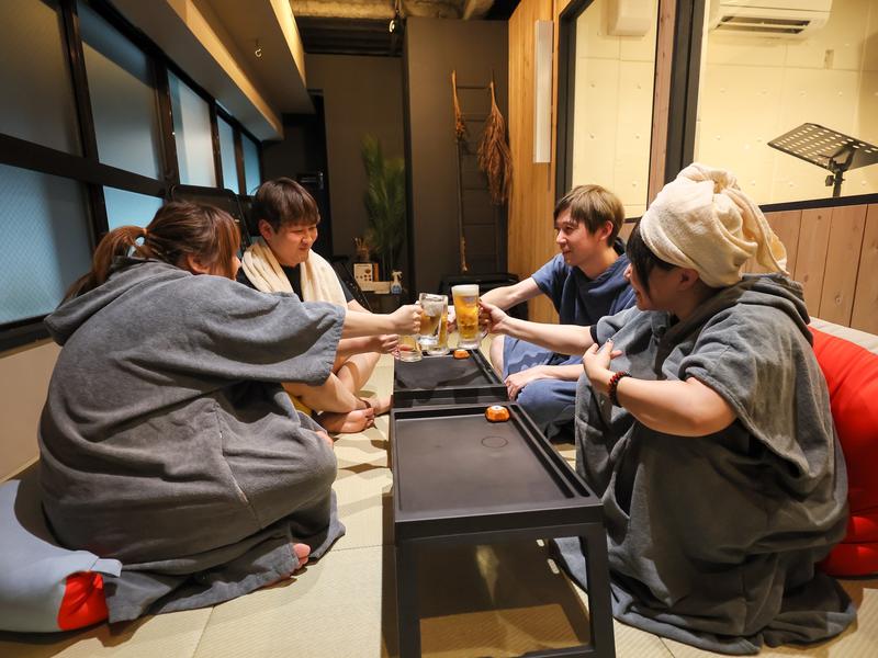 季ららサウナスタジオカフェ サ飯もその場で注文OK