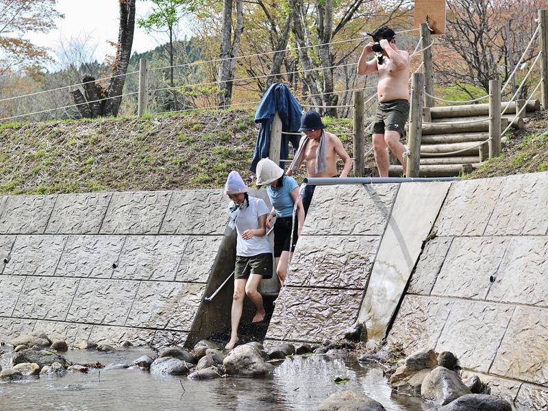 山鳥の森オートキャンプ場 川