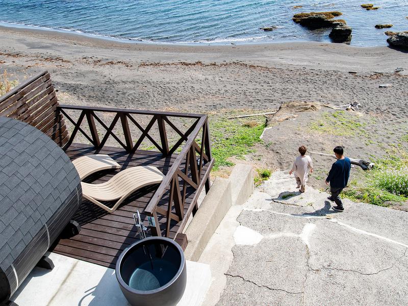 Ocean Front Reship 海へと続く階段