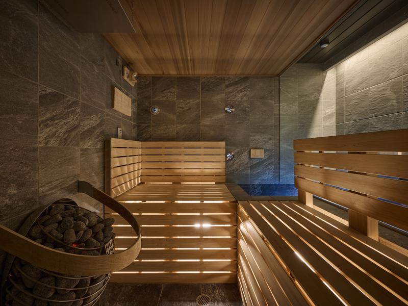 SAUNA Giraffe 南天神 サウナ【∞温冷交互】水風呂と接続し、足を冷やしながらのサウナが楽しめる
