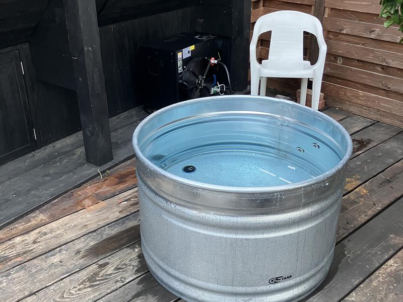 野草カフェ&サウナ 月と小屋 冷たい水風呂（１３度））