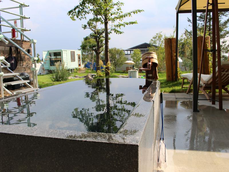 THE W Relax Garden Resort 御影石の水風呂