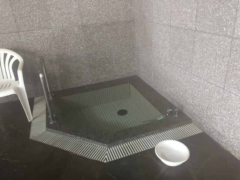 交流センター雄川荘 水風呂