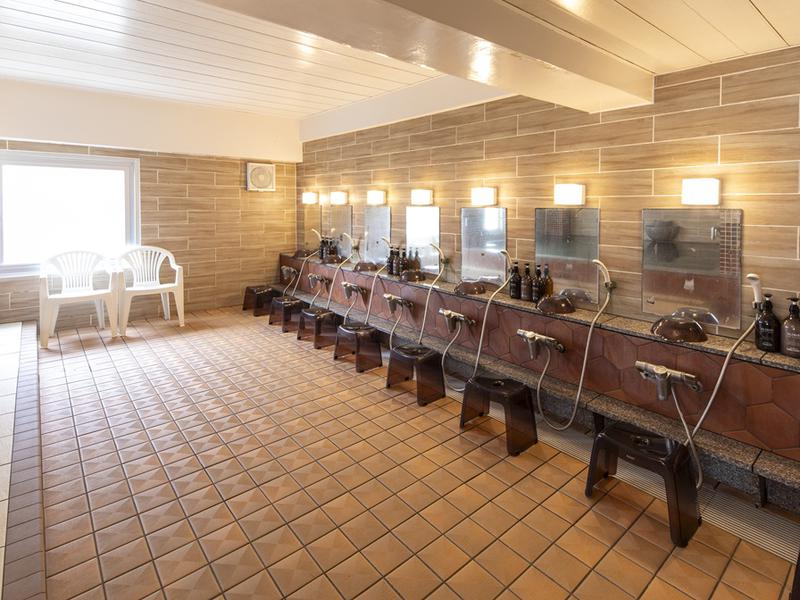 いわき湯本 izumiya 男性浴場