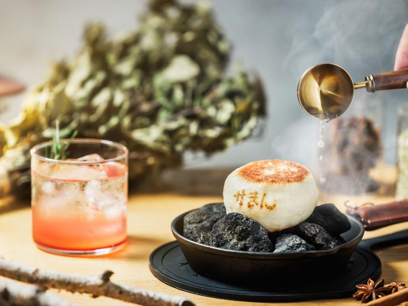 BEB5軽井沢 by 星野リゾート サ飯「スパイスロウリュサまん」とサドリ「りんごのフォレストソーダ」