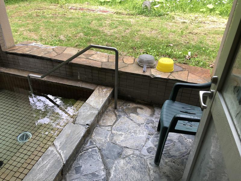 湯の元温泉旅館 外気浴スペース