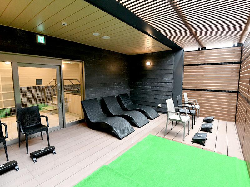 Fitness Lounge JEXER 東京ベイ海浜幕張 外気エリア