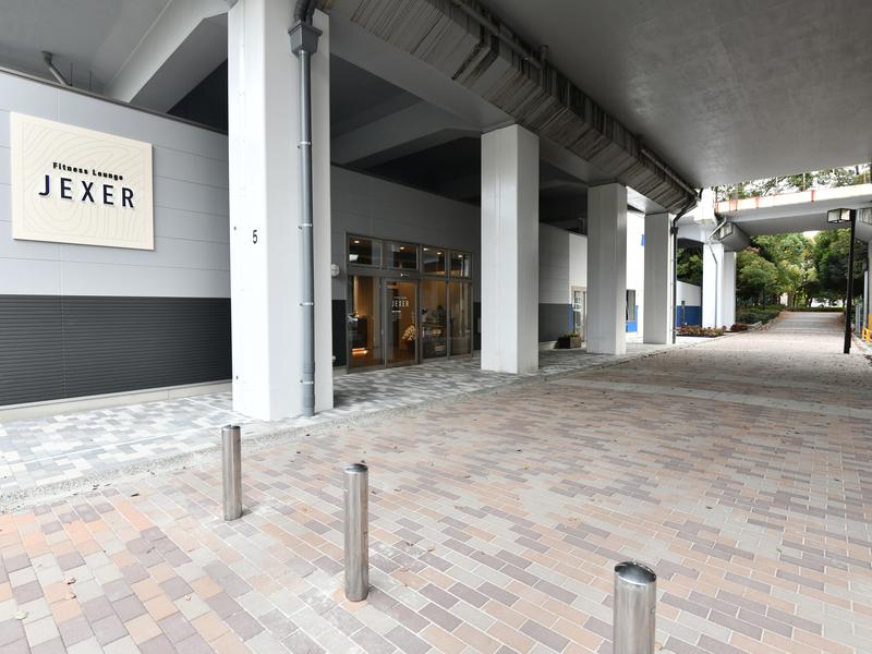 Fitness Lounge JEXER 東京ベイ海浜幕張 正面玄関