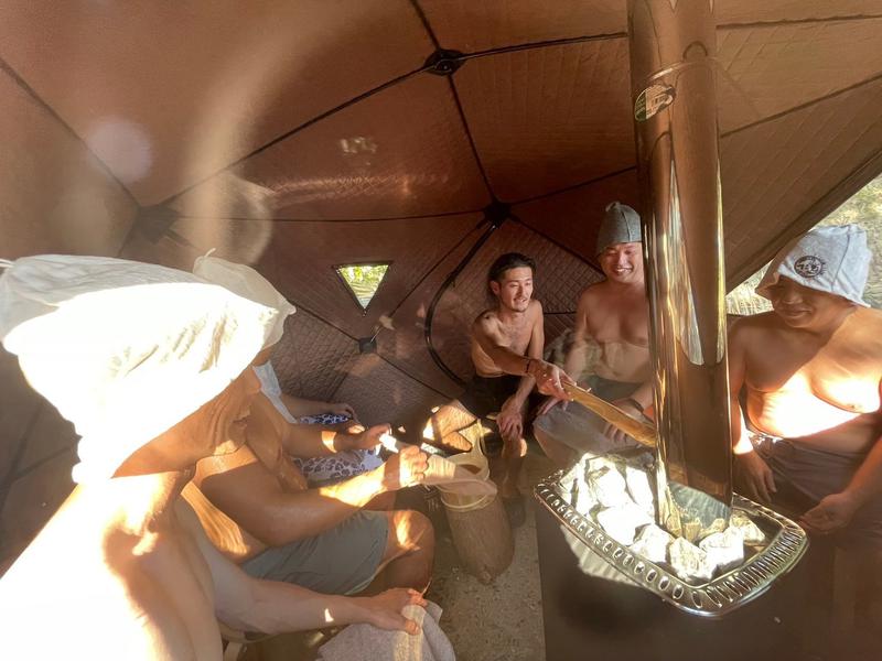 UMIKAZE SAUNA(オーシャンビュー) テントサウナ内
