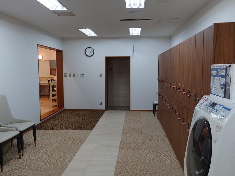 UE GARDEN RESORT (ホテル&グランピング) コインランドリー