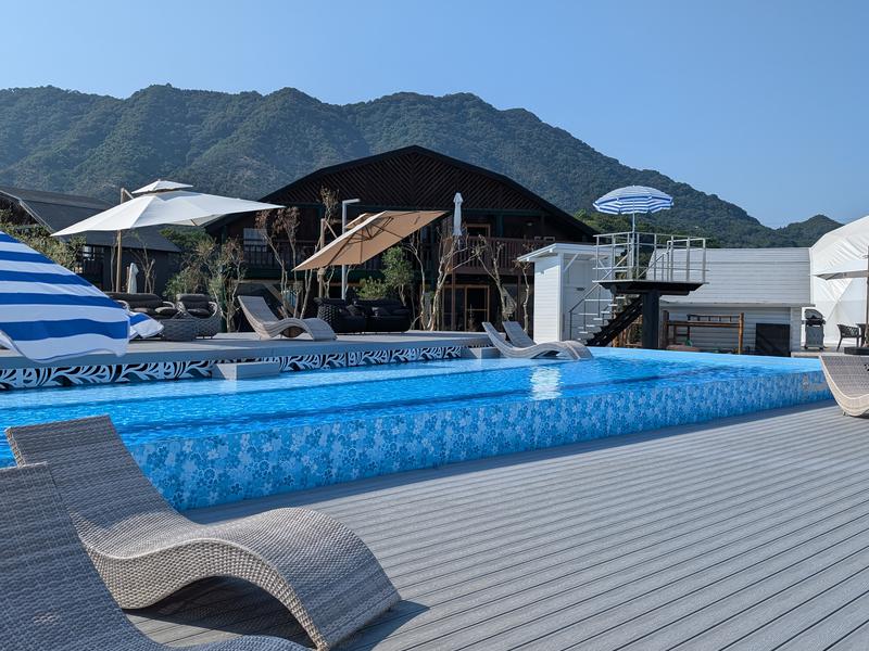 LIT SHIMANAMI 充実の外気浴エリア 風通しがとても良い。