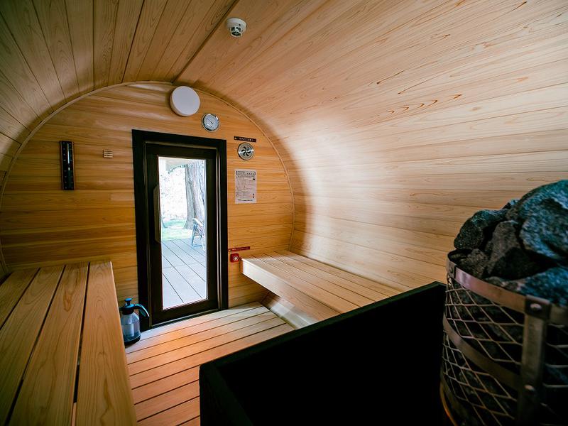 Firewoods county(サンワ設計ネーブルパーク) 4人用バレルサウナ