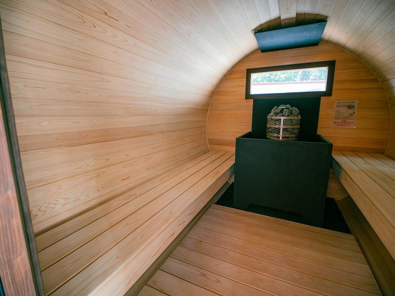 Firewoods county(サンワ設計ネーブルパーク) 6人用バレルサウナ