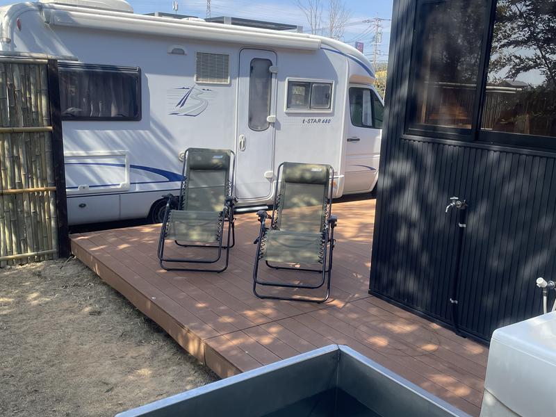 オートキャンプ77 CLPオリーブ畑 水風呂　休憩所