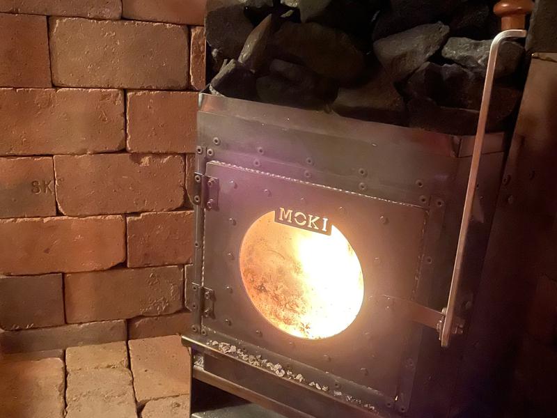 オートキャンプ77 CLPオリーブ畑 薪ストーブ