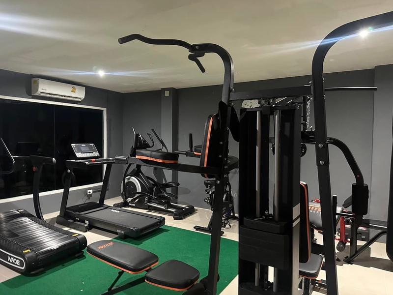 Loo Heng Sauna & Fitness (หล่อ เฮง ซาวน่า & ฟิตเนส) ジム