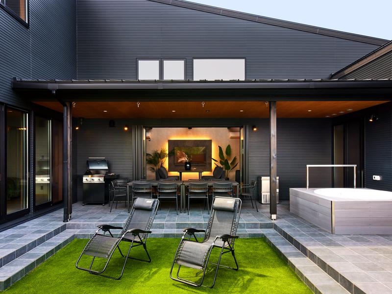 BY THE BIWAKO 外気浴