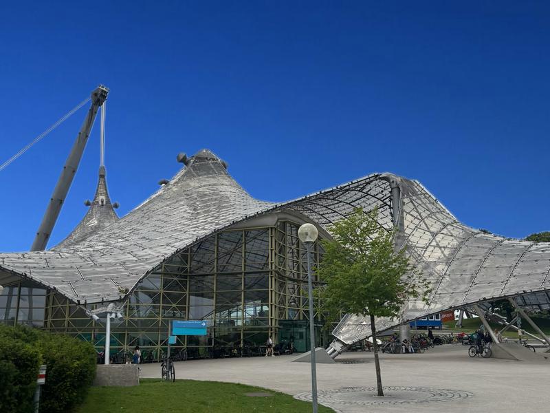 Olympia-Schwimmhalle (Hallenbad) 写真