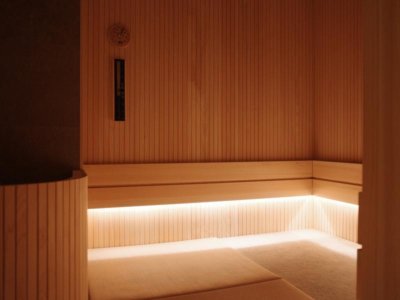 etoe sauna&hotel サウナ室内
