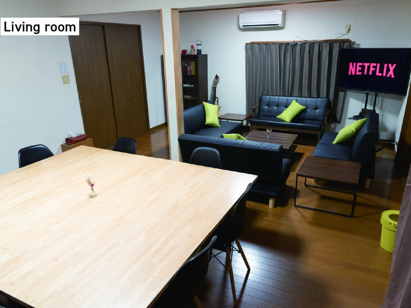 f life house 屋内リビング