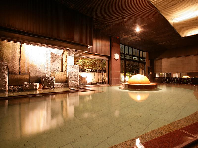 ほほえみの宿滝の湯 大浴場