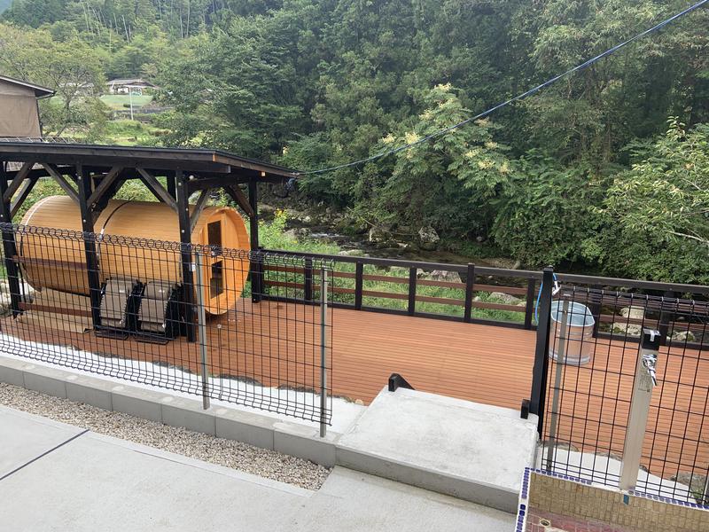 かきぞれ大黒宿 目の前に流れる黒川