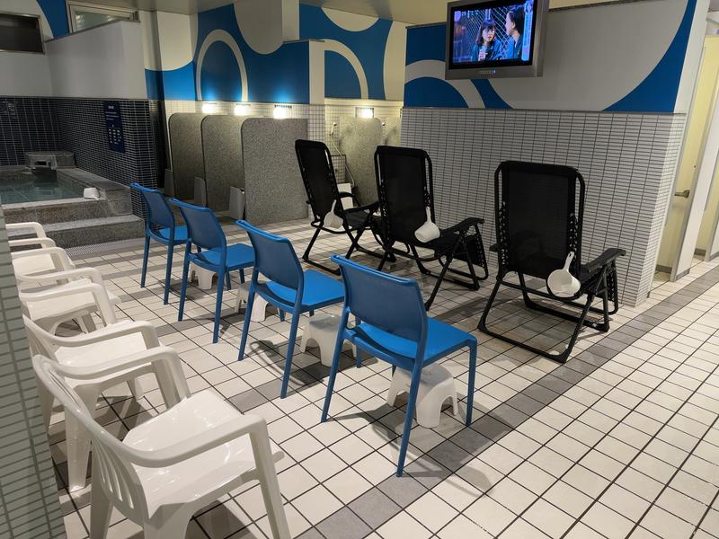 ジェクサー・フィットネス&スパ板橋 ととのい椅子（男性）