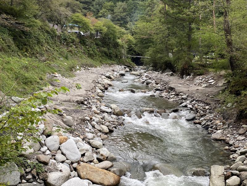 金の森山荘 川の水風呂