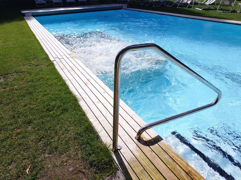 パークホテル ラウリン 水風呂のプール