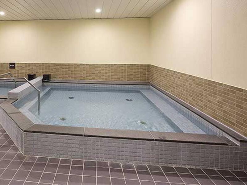 スポーツクラブ&サウナスパ ルネサンス ビエラ明舞24 浴槽