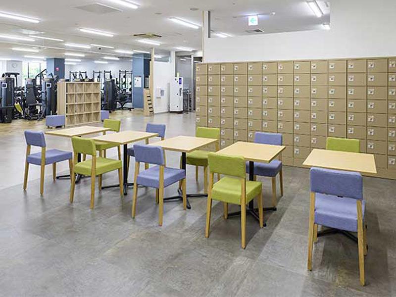 スポーツクラブ&サウナスパ ルネサンス ビエラ明舞24 ラウンジ