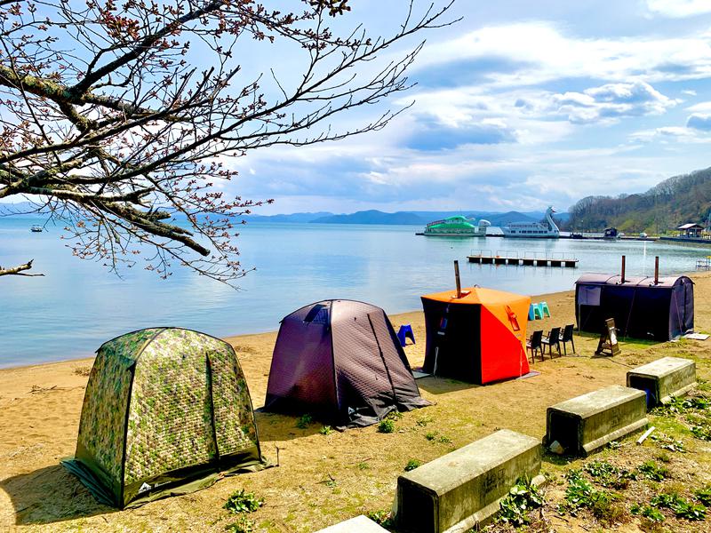 LAKE SIDE HOTELみなとや (MINATOYA SAUNA) 4基のレンタルテントサウナ