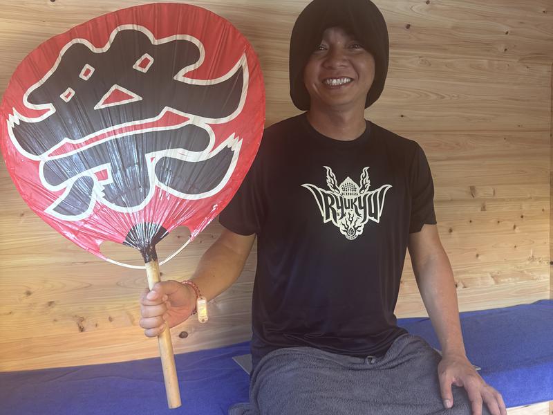 リザンシーサイドサウナ 巨大祭りうちわあり